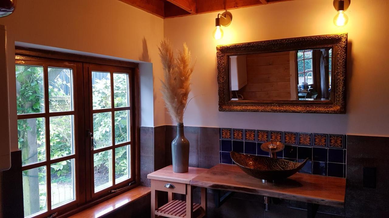 Romantisch Nabij Het Met Uitzicht Op De Tulpenvelden Holiday home Julianadorp